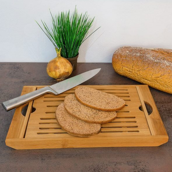 לוח חיתוך במבוק ללחם - ( אוגר פירורים)